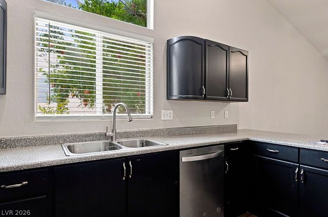 7812 SILVER MALLARD Avenue, Las Vegas, NV 89131