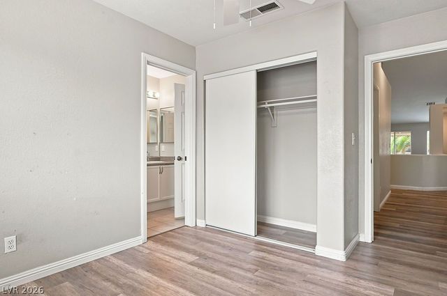 7812 SILVER MALLARD Avenue, Las Vegas, NV 89131