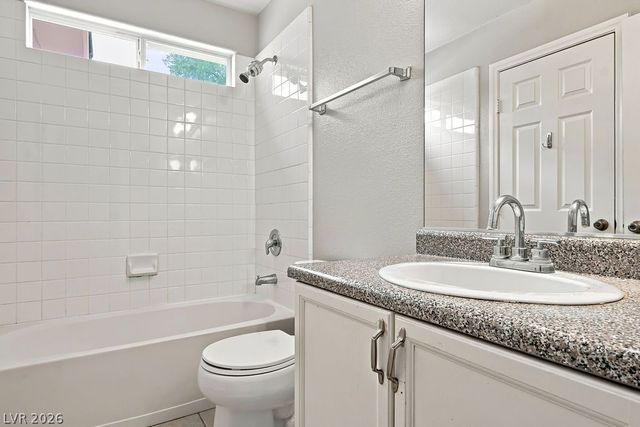 7812 SILVER MALLARD Avenue, Las Vegas, NV 89131
