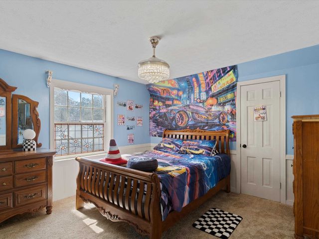 809 Madelaine Dr, Gilmer, TX 75644