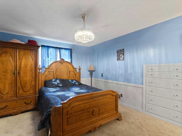 809 Madelaine Dr, Gilmer, TX 75644