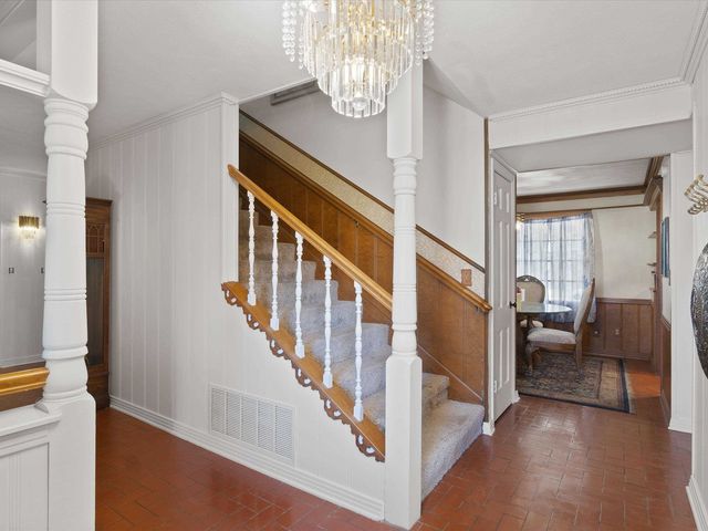 809 Madelaine Dr, Gilmer, TX 75644