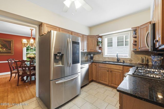 2409 Valletta Rd, Louisville, KY 40205