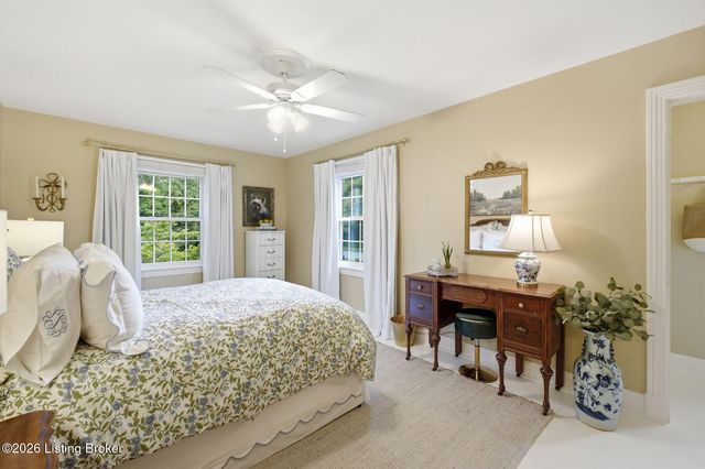 2409 Valletta Rd, Louisville, KY 40205