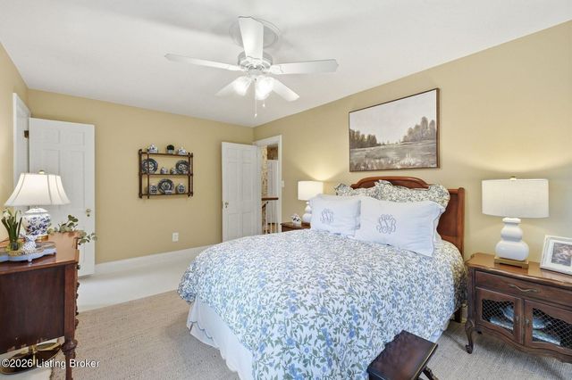 2409 Valletta Rd, Louisville, KY 40205