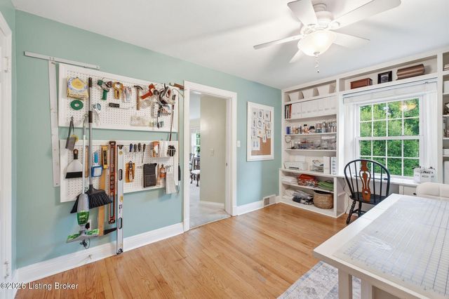 2409 Valletta Rd, Louisville, KY 40205