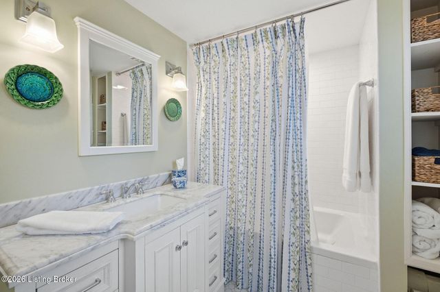 2409 Valletta Rd, Louisville, KY 40205
