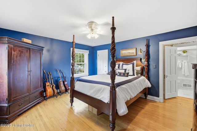 2409 Valletta Rd, Louisville, KY 40205