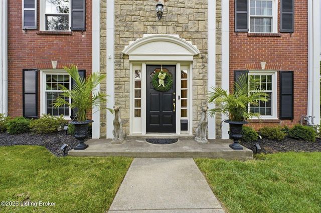 2409 Valletta Rd, Louisville, KY 40205
