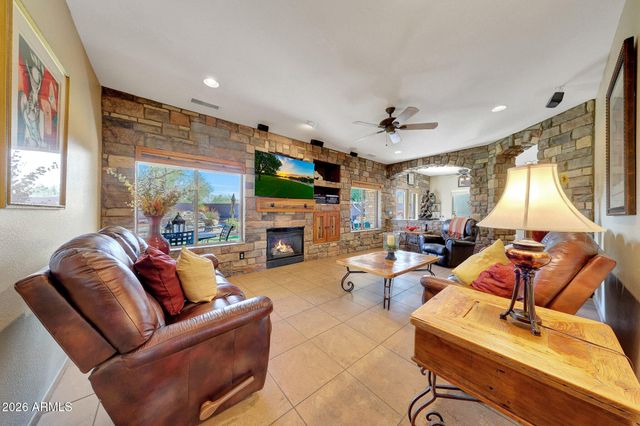 25767 N 67TH Drive, Peoria, AZ 85383