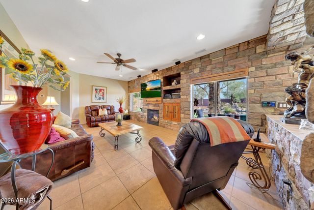 25767 N 67TH Drive, Peoria, AZ 85383