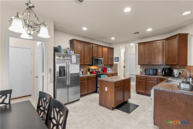 5618 Calcstone Drive, Killeen, TX 76542