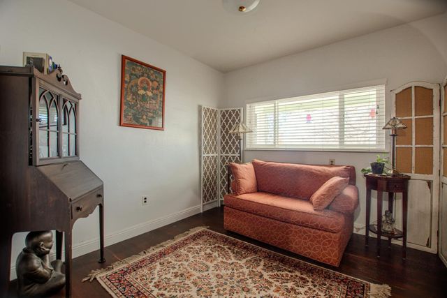 216 S Amador St, Ione, CA 95640