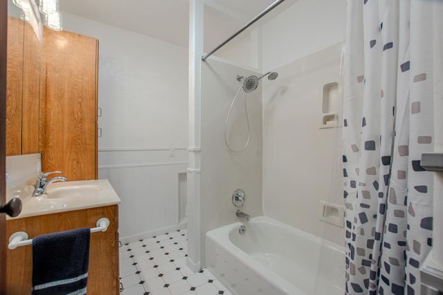 216 S Amador St, Ione, CA 95640