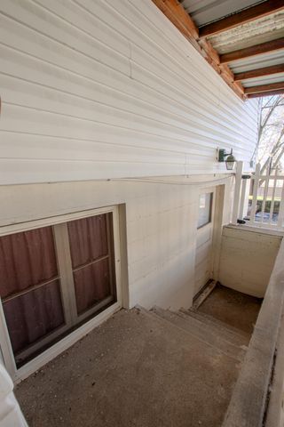 216 S Amador St, Ione, CA 95640