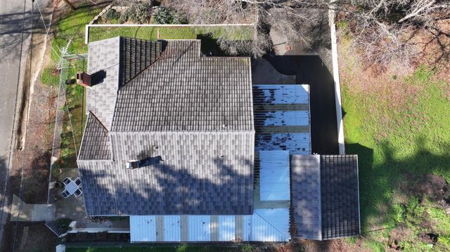 216 S Amador St, Ione, CA 95640