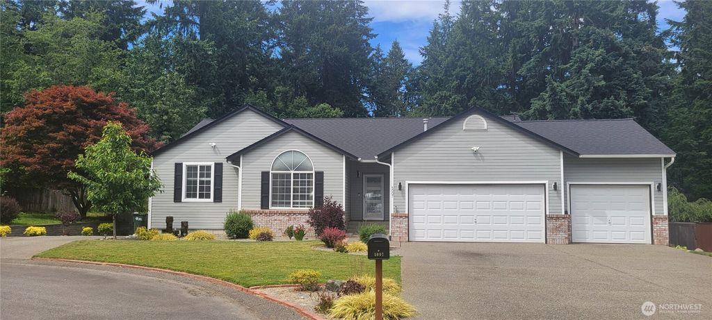 5007 86th Street Ct E, Puyallup, WA 98446