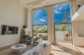 11 Marine Terrace 3, Santa Monica, CA 90401