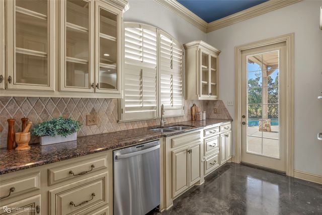 524 Hunters Run, Bossier City, LA 71111