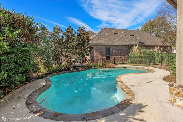 524 Hunters Run, Bossier City, LA 71111