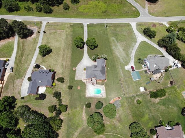 2909 N Sharon Church Road N, Loganville, GA 30052