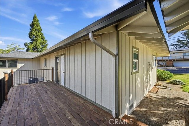 10496 Fairway Place, Kelseyville, CA 95451