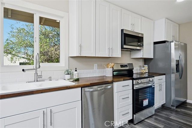 10496 Fairway Place, Kelseyville, CA 95451