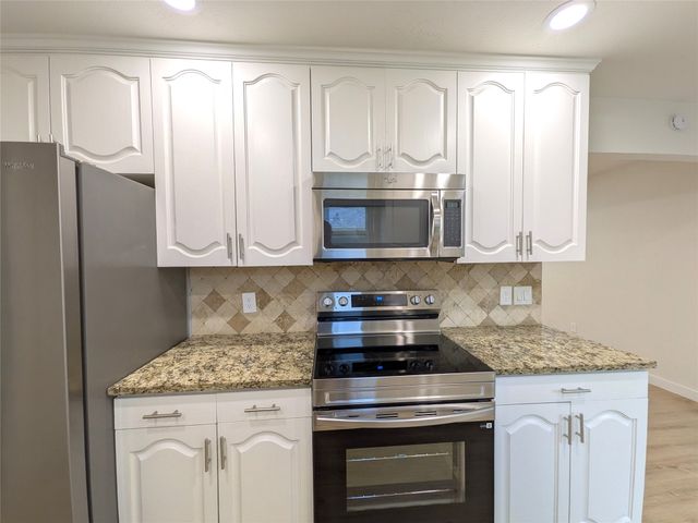 1400 Oakhill Drive, Plano, TX 75075