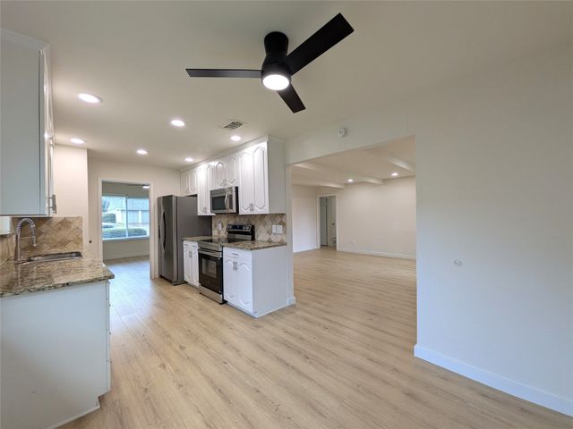 1400 Oakhill Drive, Plano, TX 75075