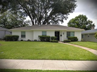 1400 Oakhill Drive, Plano, TX 75075
