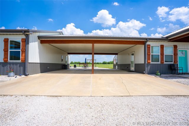 14505 S Deer Creek Road, Claremore, OK 74017