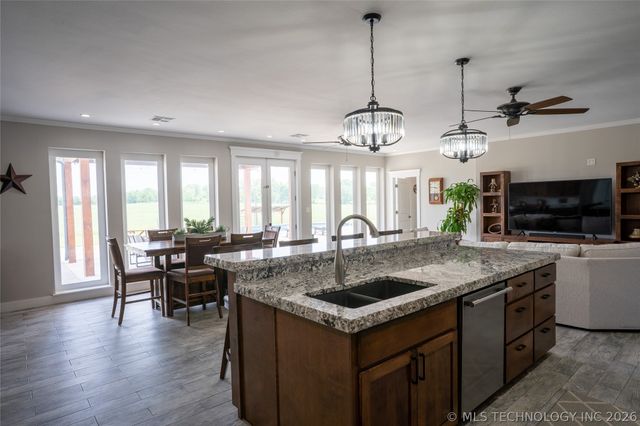 14505 S Deer Creek Road, Claremore, OK 74017