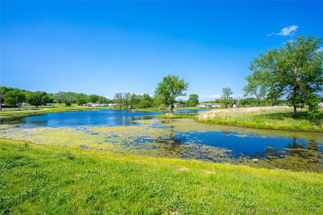 14505 S Deer Creek Road, Claremore, OK 74017