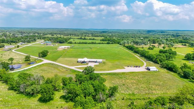 14505 S Deer Creek Road, Claremore, OK 74017