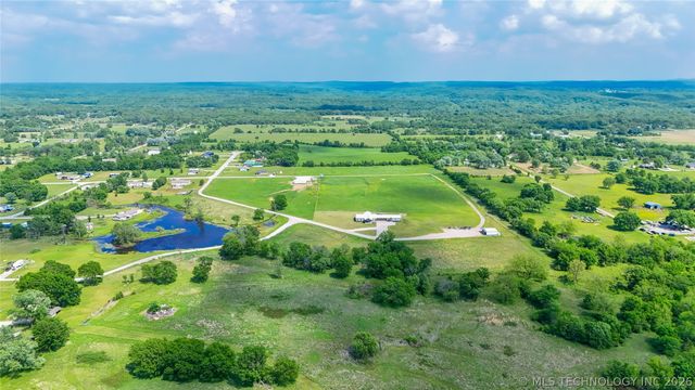 14505 S Deer Creek Road, Claremore, OK 74017