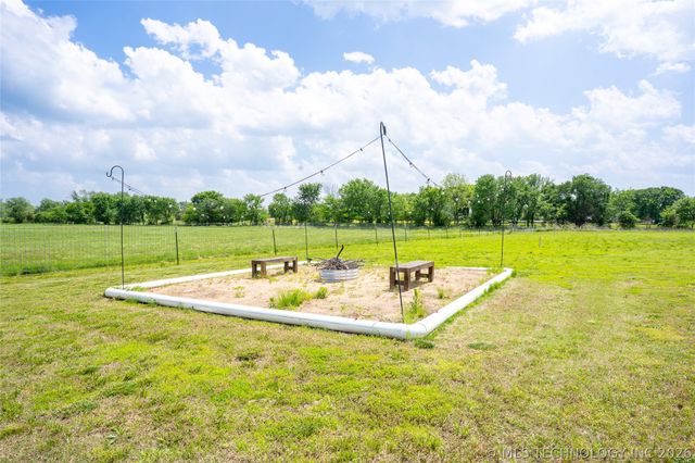 14505 S Deer Creek Road, Claremore, OK 74017