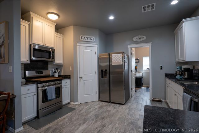 14505 S Deer Creek Road, Claremore, OK 74017