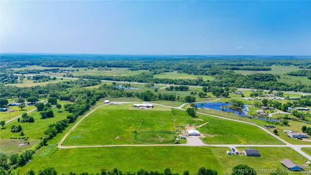 14505 S Deer Creek Road, Claremore, OK 74017