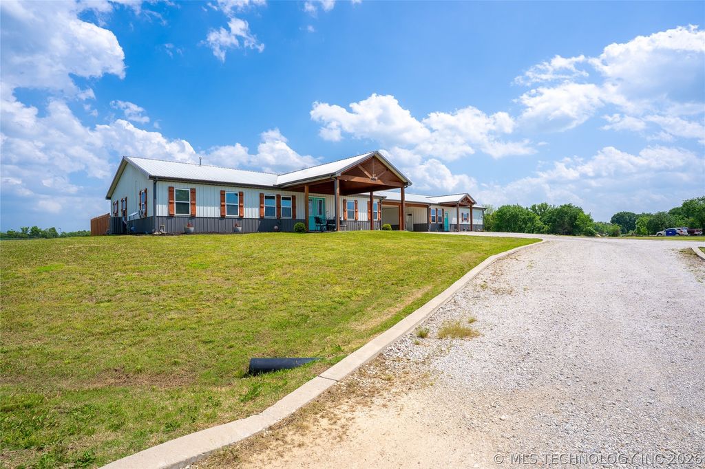14505 S Deer Creek Road, Claremore, OK 74017