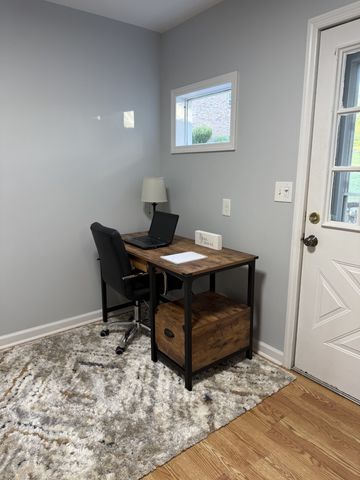 101 Lake Circle Dr, Dickson, TN 37055