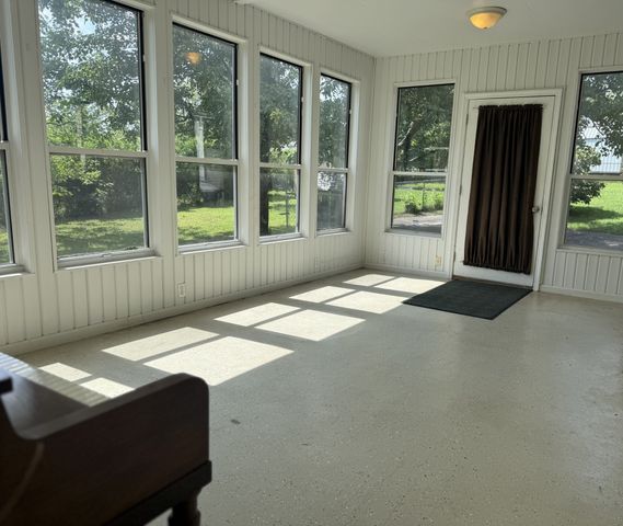 101 Lake Circle Dr, Dickson, TN 37055