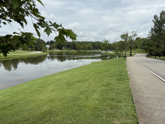 101 Lake Circle Dr, Dickson, TN 37055