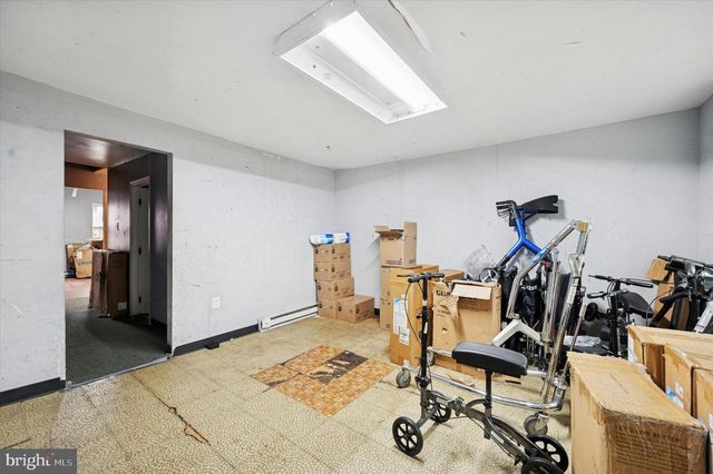 121 W GIRARD AVE, Philadelphia, PA 19123