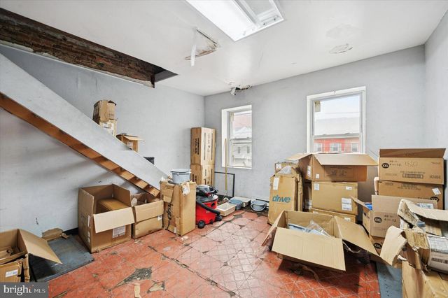 121 W GIRARD AVE, Philadelphia, PA 19123