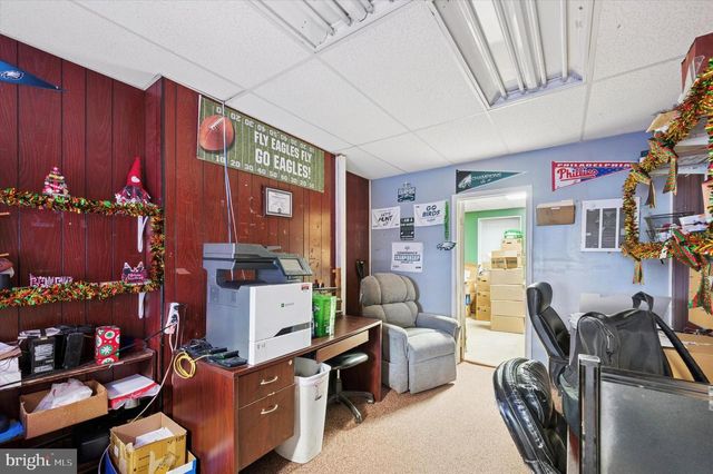 121 W GIRARD AVE, Philadelphia, PA 19123