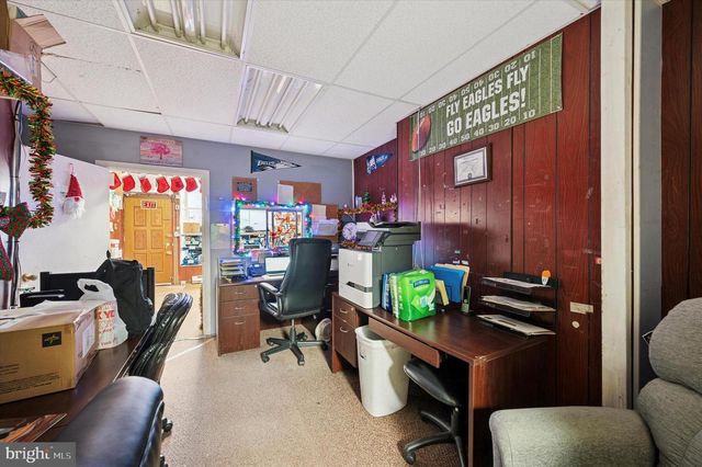 121 W GIRARD AVE, Philadelphia, PA 19123