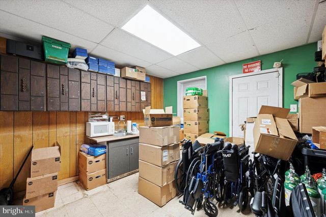 121 W GIRARD AVE, Philadelphia, PA 19123