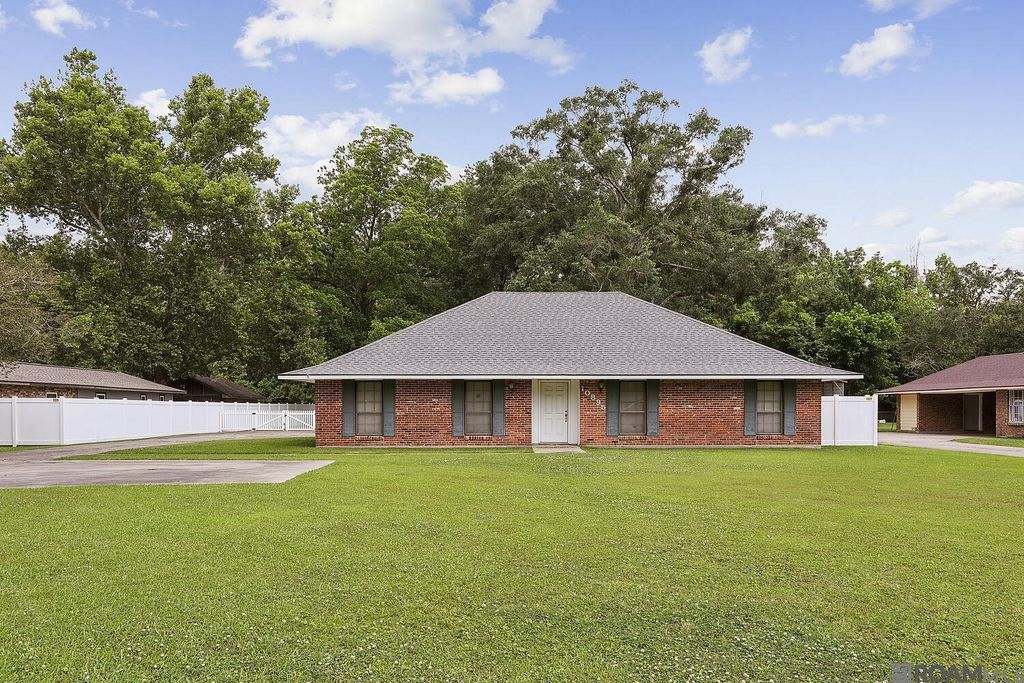 10895 Hooper Rd, Baton Rouge, LA 70818