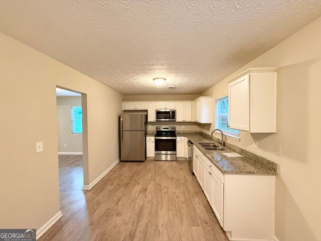 3920 Melanie Woods Drive, South Fulton, GA 30349