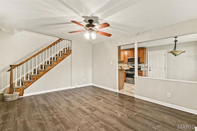 12115 Wensley Road, Florissant, MO 63033